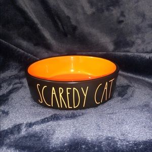 Rae Dunn scaredy cat bowl
